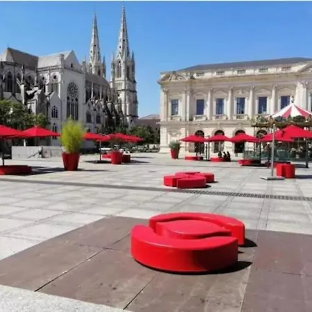 Notre- Dame Coeur De Wifi Netflix Apartament *