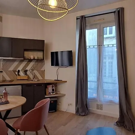 Notre- Dame Coeur De Wifi Netflix *